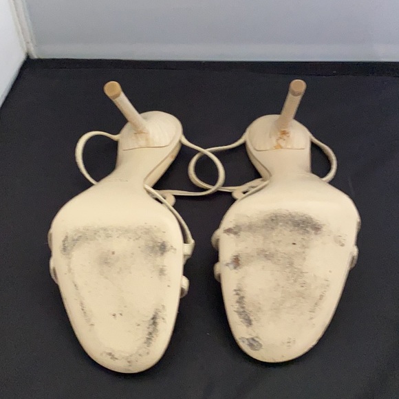 Gucci - Picture 5 of 7